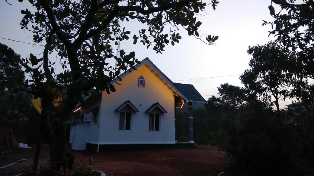 Thanal Farm Stay バガモン
